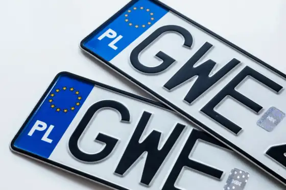 Kod RPZ na tablicy - co oznacza i jak zarejestrować auto w Przeworsku